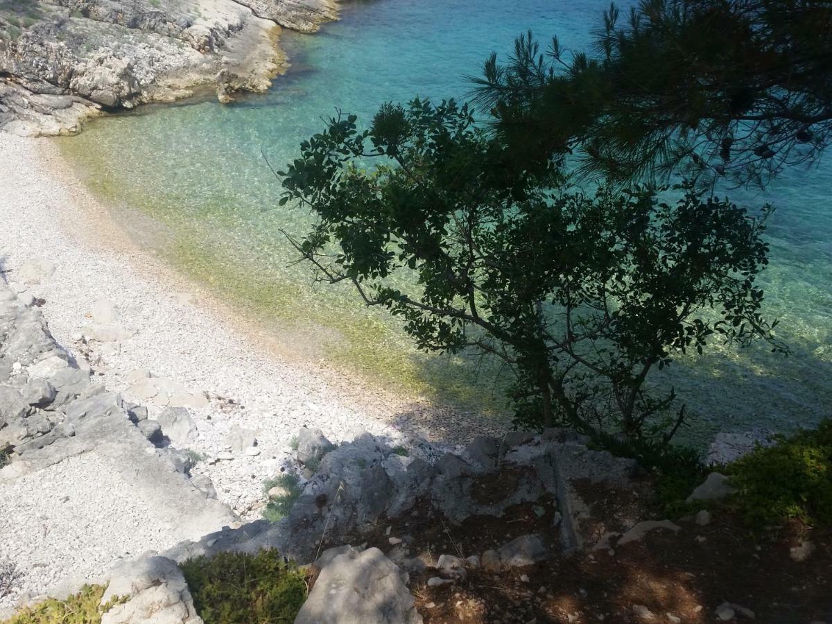 Adriatic Queen Gdinj Bagian luar foto
