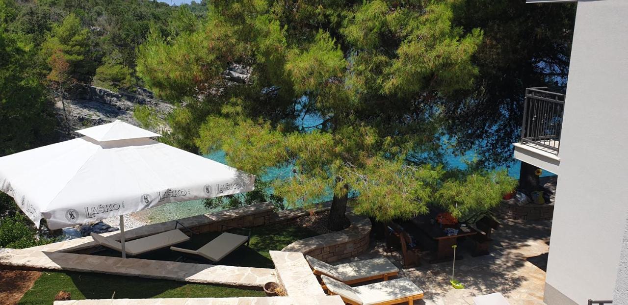Adriatic Queen Gdinj Bagian luar foto